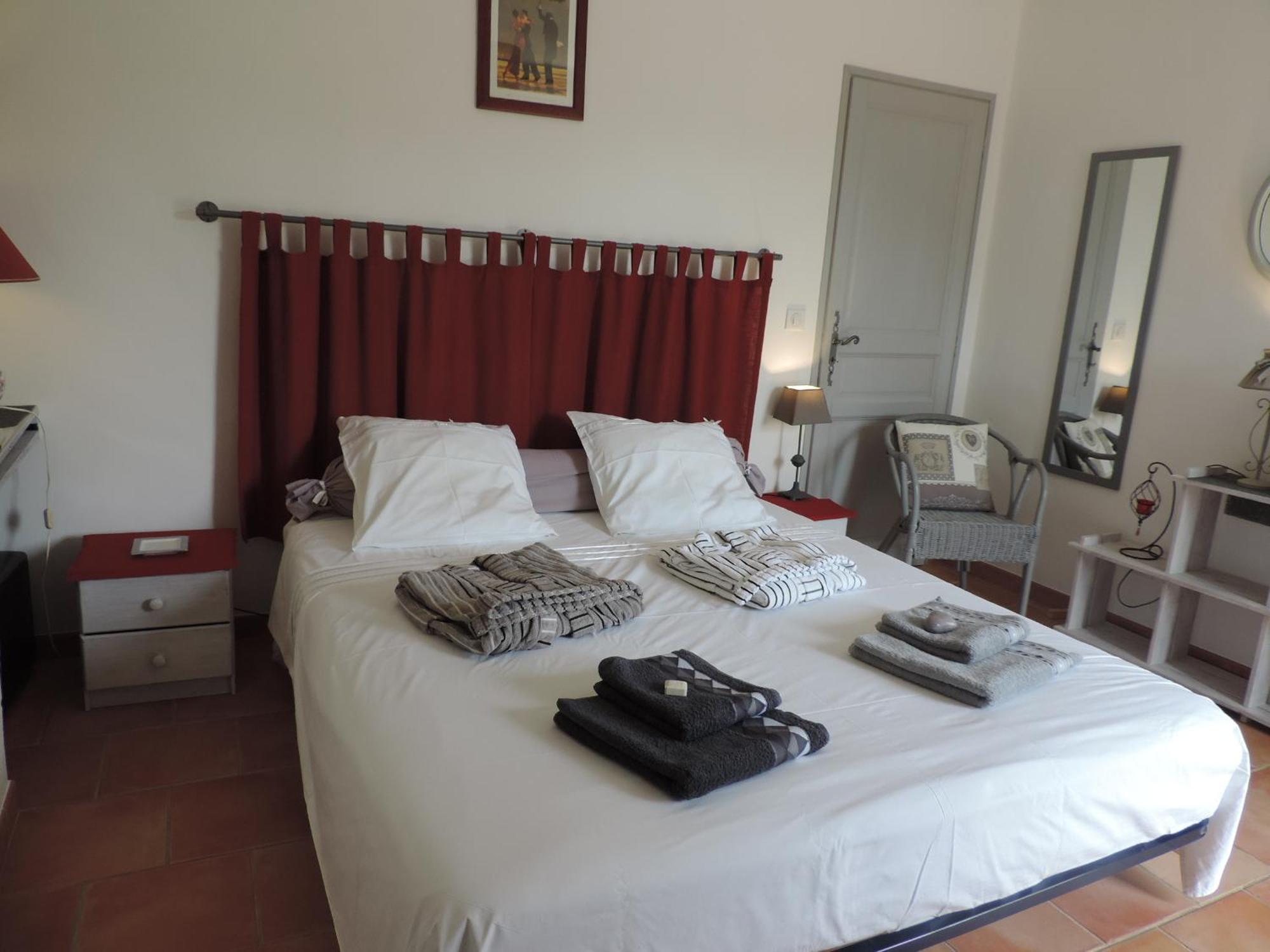 Chambre D'Hotes Le Fare Tchanque Parking Gratuit Sur Place Bed & Breakfast Cavaillon Luaran gambar